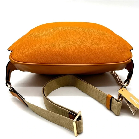 Michael Kors Maisie Large 2 in 1 Sling Pack Crossbody
Bag Cider - Picture 5 of 11